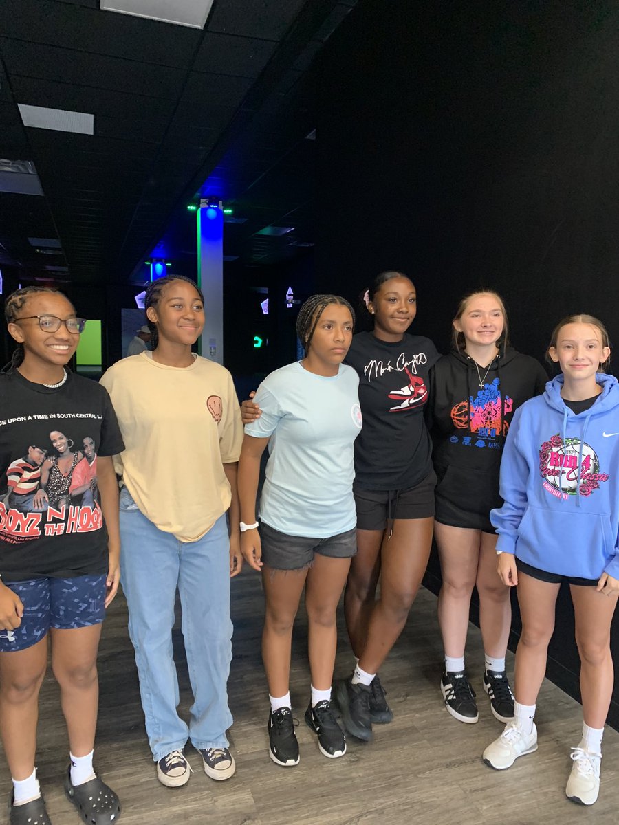 brooklyn_h490's tweet photo. Sososo grateful to get to play and stay in Louisville this weekend for the Run For Roses tournament. Had a lot of fun with my team and with the experience! https://t.co/f57ufhPBdN
