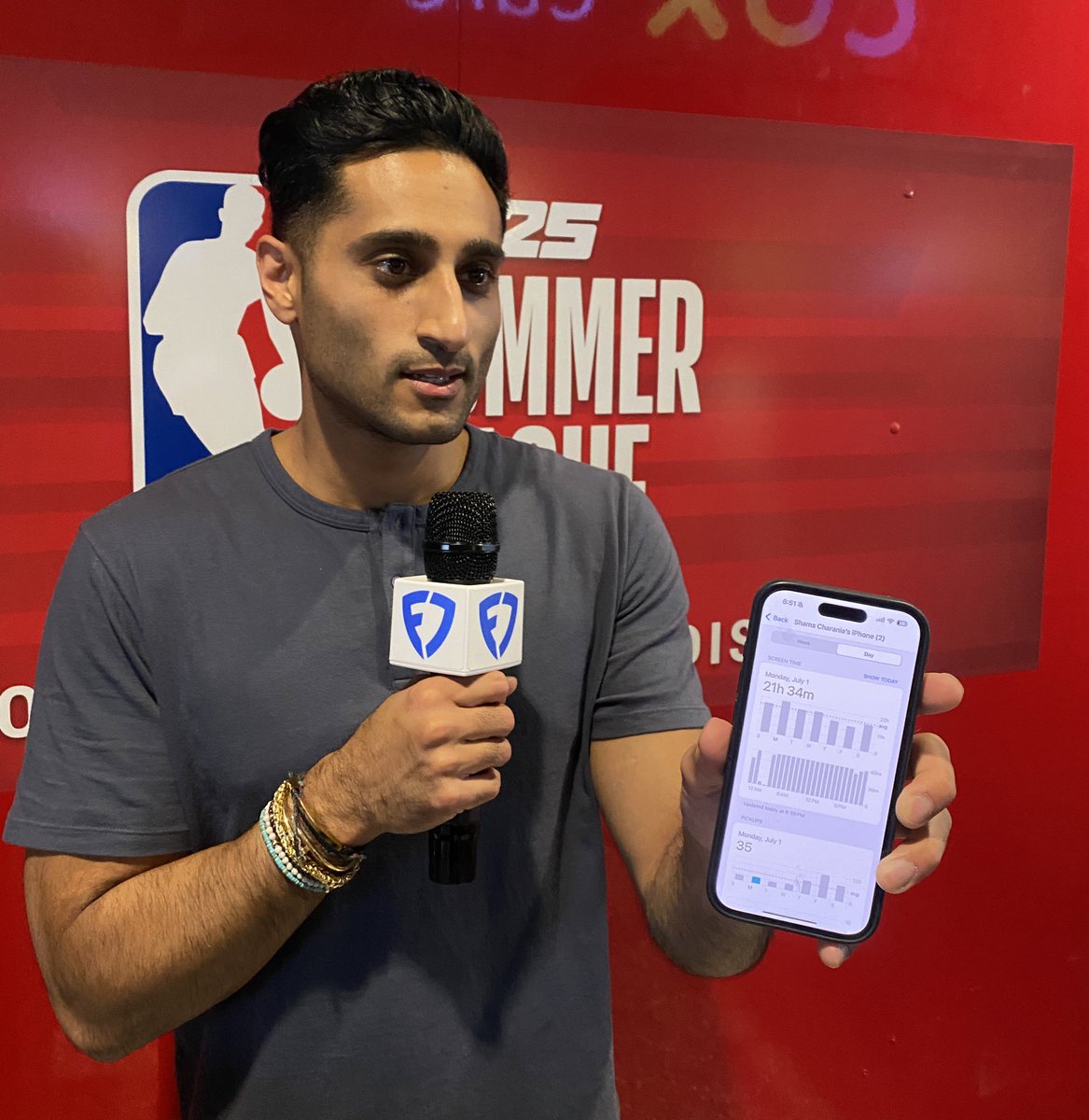 ryanhammer09's tweet photo. Shams screen time on day 1 of NBA Free Agency is a joke 😭 https://t.co/7LbHQBoaaw