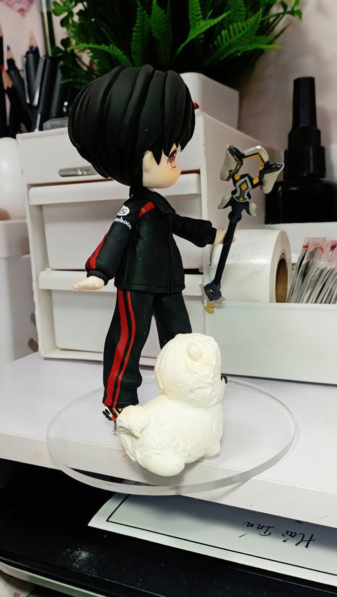whaleclay0_0's tweet photo. Commission clay for Hải Ínn 
So cute 🥰🥰
#Keria #T1 #clayart #clayfigure #claydoll #handmadegift #DIY #viral https://t.co/D7ezwIVJib