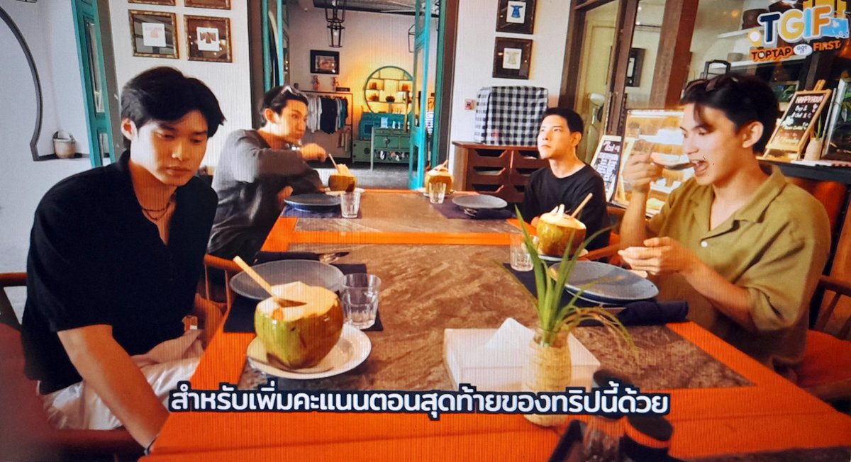 don220222's tweet photo. เอ็นดูเฟิสงานก็ต้องทำ แต่เรื่องกินก็สำคัญ😂
#TGIF_EP9
#TopTapGotltFirst
#First_Chalongrat #Toptap_Jarakit
#รักแรกของเฟริสท์ https://t.co/zEI8pt8mo5
