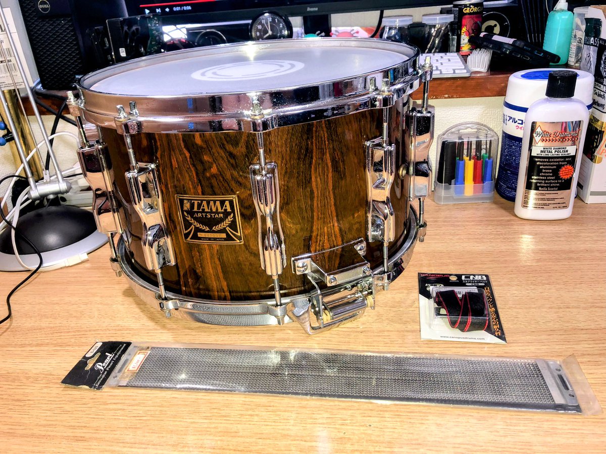 drummertobby's tweet photo. 昨年の名古屋の「集まれ！スネアご自慢会」でのひとコマ。
昨年は、TAMA SUPERSTAR 14"x 8"を持参。バーチシェルのふくよかなローの鳴りを皆様にご披露しました。
本日のスネアご自慢会め14"x 8"を持ってきました！ https://t.co/CeSahmvISD