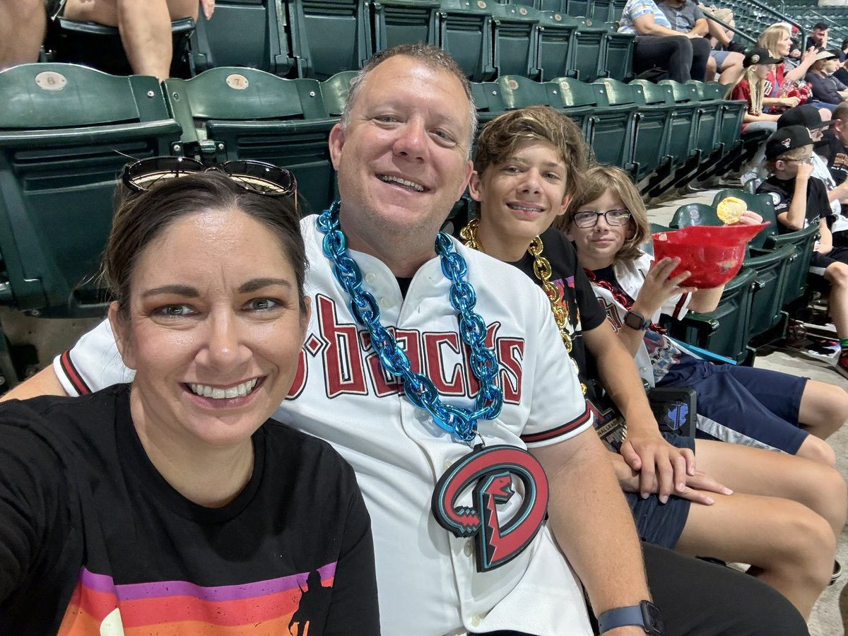 LBradshawEdTech's tweet photo. Let the Chaos begin! #Dbacks #Whatafan #helmetnachos #StarWars #summerpass https://t.co/zCGSoomKU8