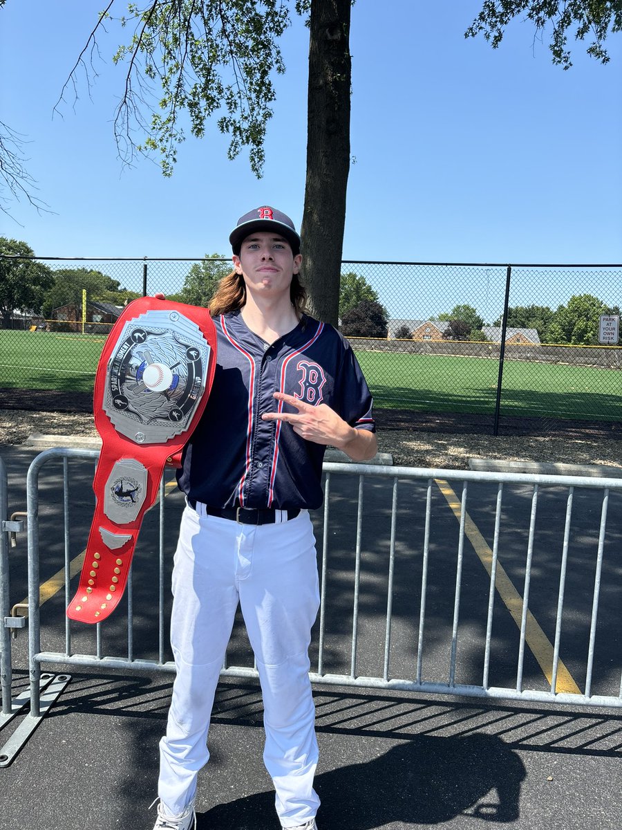 18u Red scores 2 in top of 7th to defeat Legends Emerson. 

<a href="/justin_smigel/">Justin Smigel</a> with GW hit. 1/3 2RBI
<a href="/GavenAquino1/">Gaven Aquino</a> 1/3 R
<a href="/Chuck16_52/">Chuck</a> 1/3 RBI
<a href="/abennett_27/">Alex Bennett</a> 1/2 R SB HBP. Also pick up save with 1IP BB
<a href="/z_smigs/">Zachary</a> 1/2 R BB SB
<a href="/JLocknessMonstr/">Johnny Lockard</a> with W. 6ip 7H 2ER 6K. wins JTS belt for game