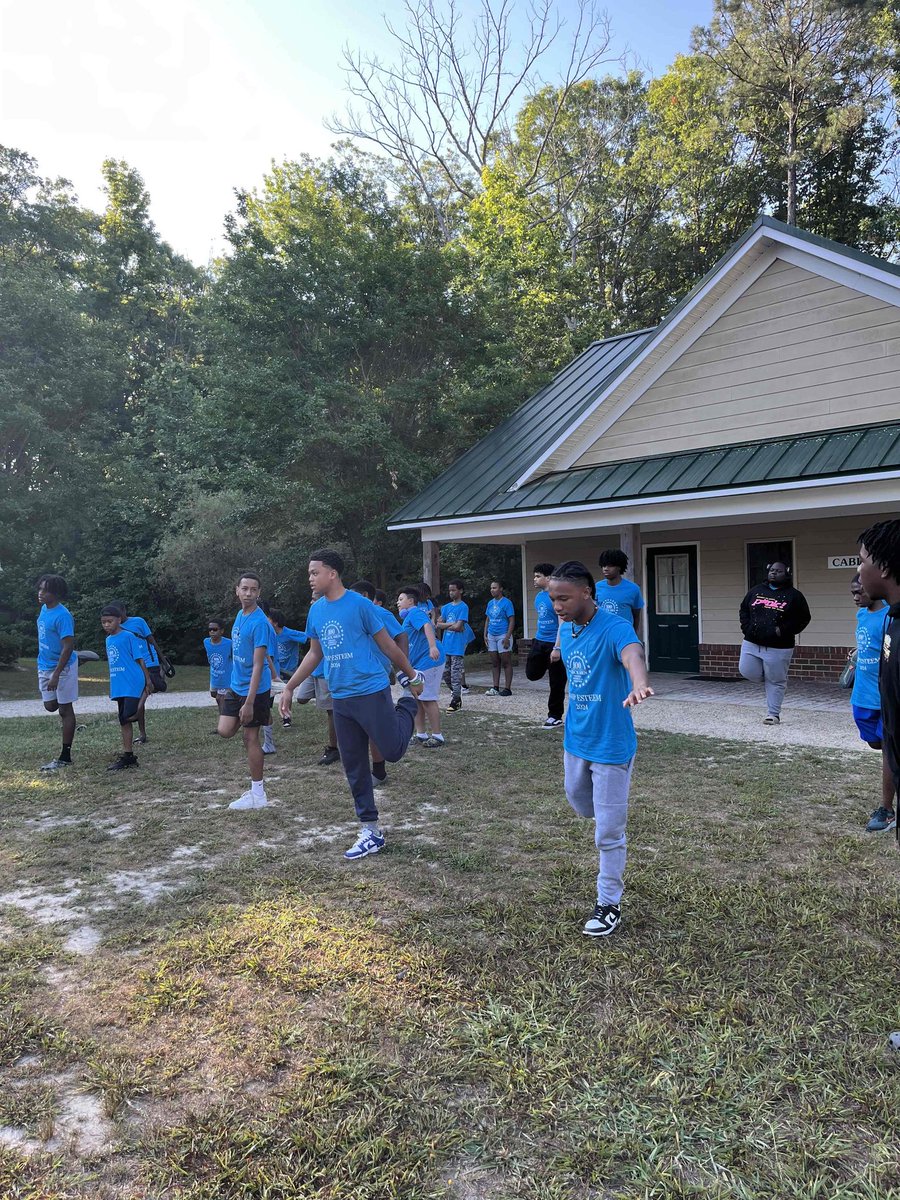 100BlackMenVA's tweet photo. Another successful Camp Esteem @100BlackMen #100bmva #keepingit100 #vapenmentee https://t.co/nP1BbCKctP
