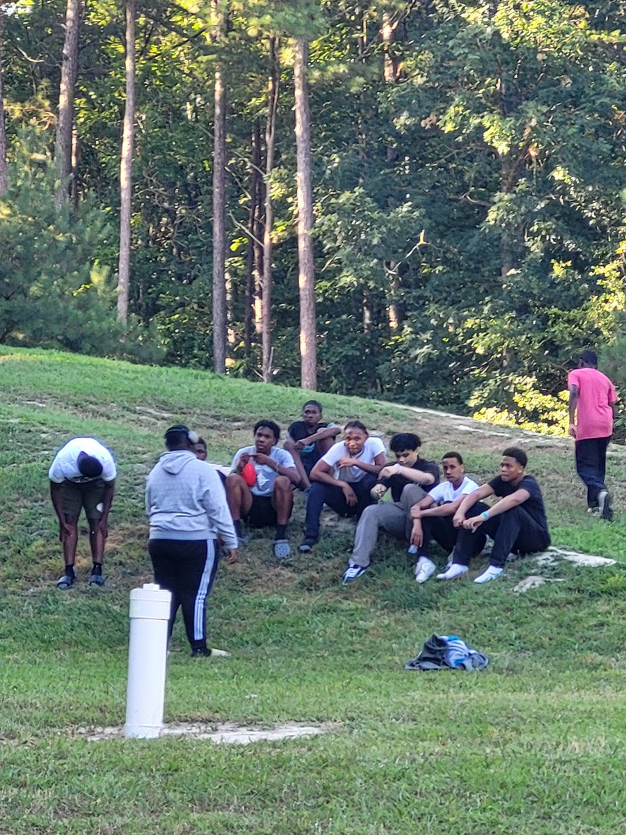 100BlackMenVA's tweet photo. Another successful Camp Esteem @100BlackMen #100bmva #keepingit100 #vapenmentee https://t.co/nP1BbCKctP