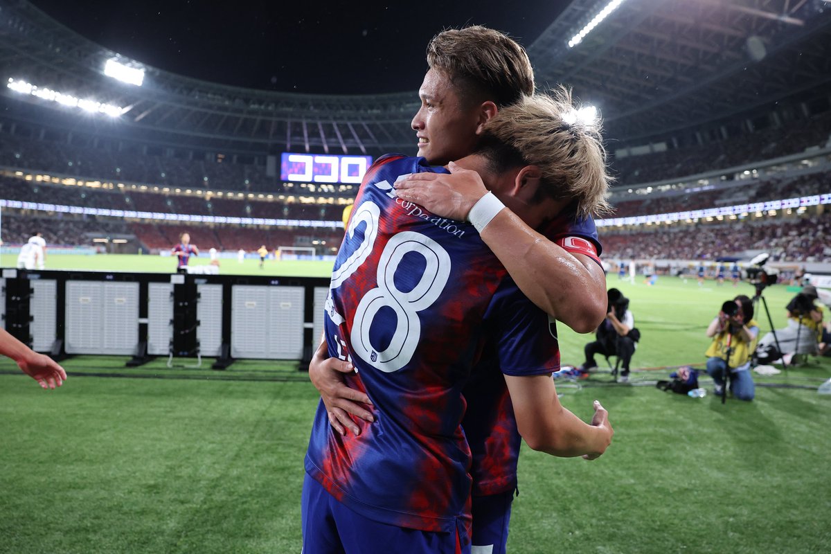 ジ*ウ様 FC東京　野澤零温　直筆サイン入り選手ロッカー装飾タペストリー 🔵🔴 7/13(土) #アルビレックス新潟 戦の勝利を記念したVICTORY GOODS