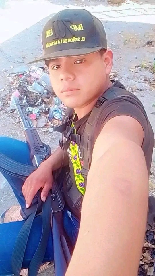 QuemandoAlucin_'s tweet photo. Los coras de #Nayarit se están uniendo alas filas de CJNG para después mandarlos como carne de cañón y quedar tirados entre los pinos contra la guerra que se tienen en san andres milpillas y sus alrededores CJNG - CDS•MZ https://t.co/ql08pvaXGL