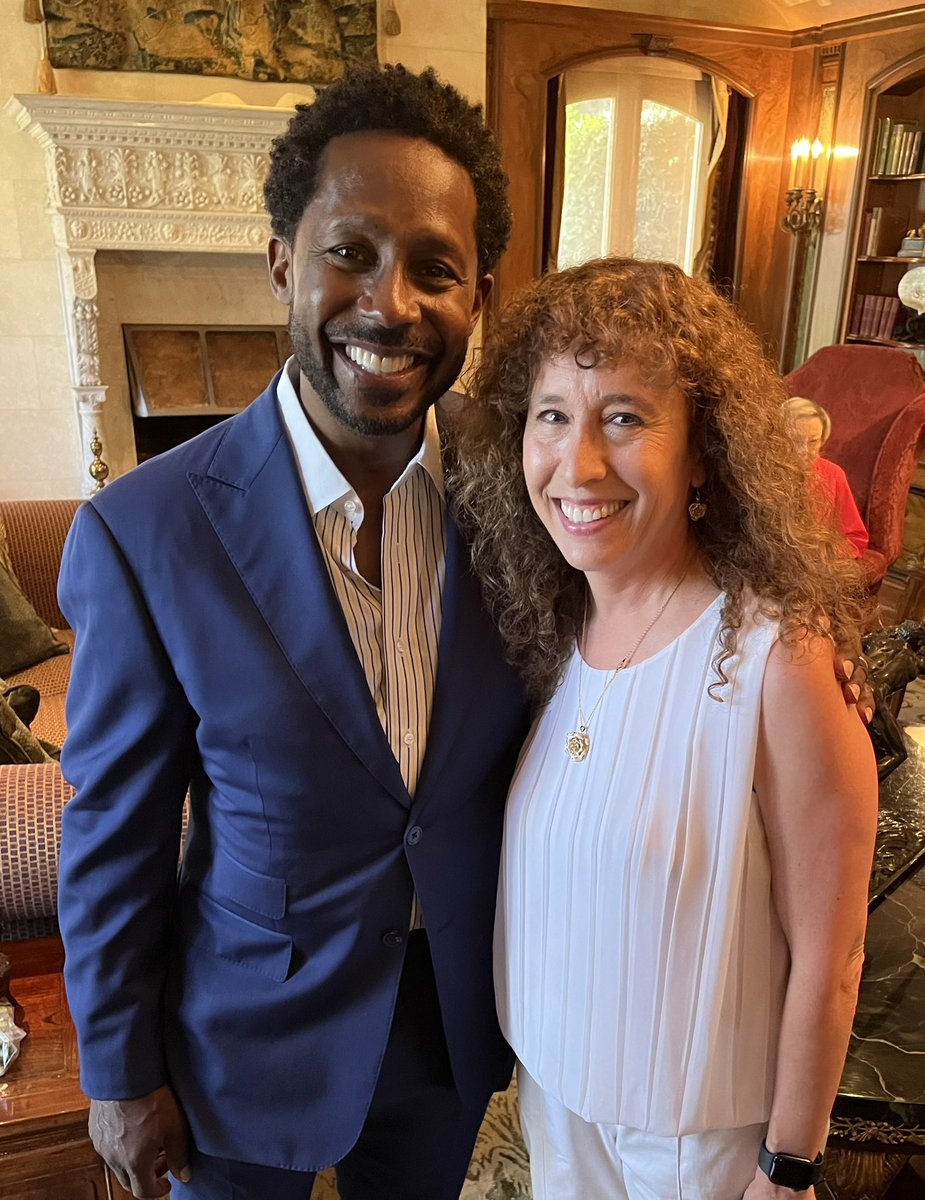Laura Farber tweet media