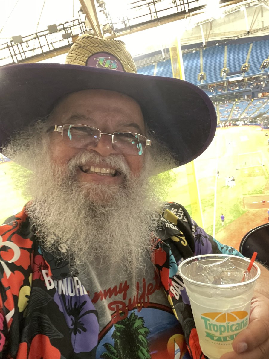 Representing my O’s at the Tampa Bay Rays’ <a href="/Margaritaville/">Margaritaville</a> Night.  <a href="/Orioles/">Baltimore Orioles</a> #Orioles <a href="/OriolesPR/">Orioles PR</a> <a href="/OsCommunity/">Orioles Community</a> <a href="/BaltimoreOsNews/">Baltimore O's News</a> #youcantclipthesewings