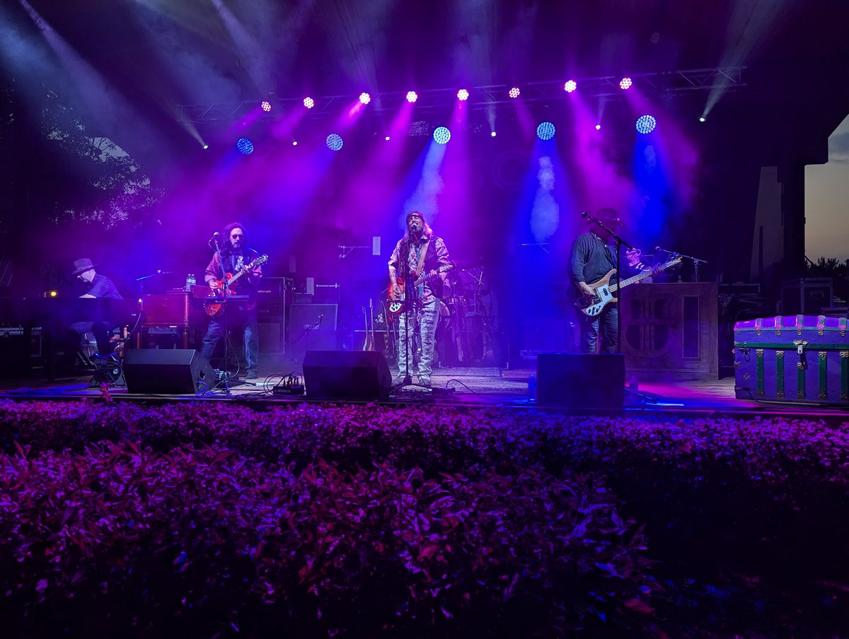 RiverSongFest's tweet photo. Rounding out the night and #Riversong24 - Free Fallin - The Tom Petty Concert Experience 🎤 So many hits! Incredible! https://t.co/HXh3PiamfM