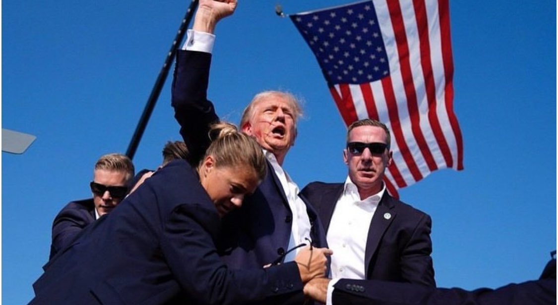 CesarGuerreroLR's tweet photo. Escríbanlo, hoy @realDonaldTrump vuelve a ser presidente de los Estados Unidos. 🇺🇸 https://t.co/kzhgp0B7xi