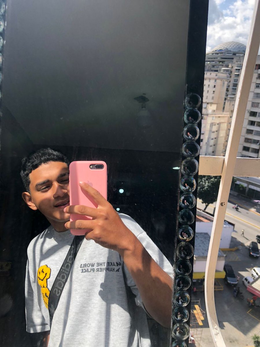 kendermijares_'s tweet photo. 👀 mas contenido al dm🔥 https://t.co/fgcnnxi2W1