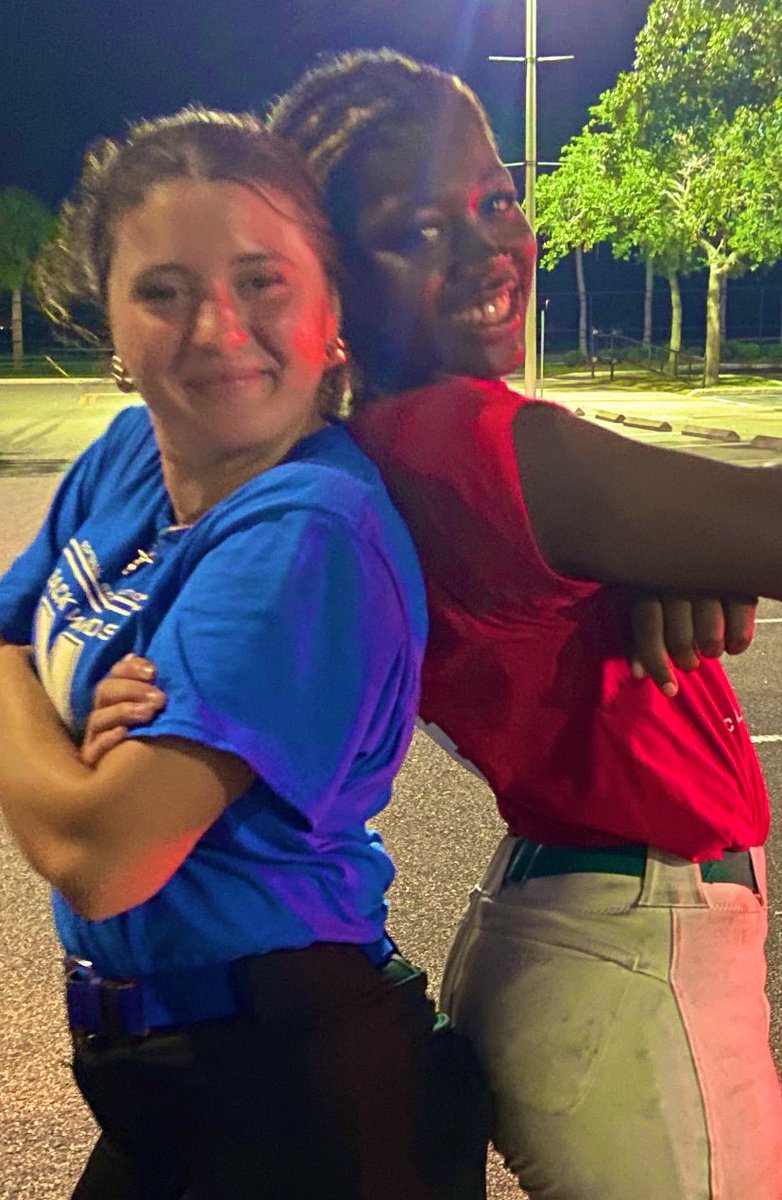 2026Rio's tweet photo. So blessed to have such special friends in my life! Thank you @BackwardsKJax for this opportunity! This camp was awesome and the fields were absolutely amazing!! π€© #SoftballforLife https://t.co/0mOJx8dnW7