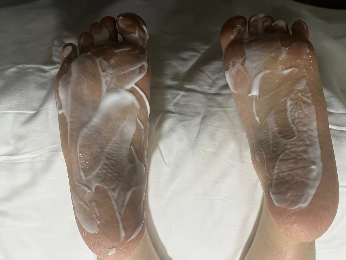 天津脚模 
脚码40  约脚500  1h 有同好反馈