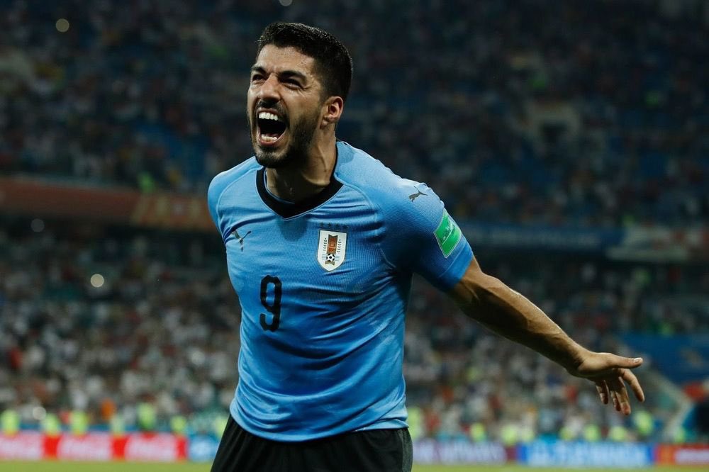 Lo más difícil de que Suarez se retire es que van a pasar muchos años, y ojalá algún día ocurra, para que volvamos a tener un jugador que más allá de lo técnico tenga ese grado de conexión con el alma de los uruguayos