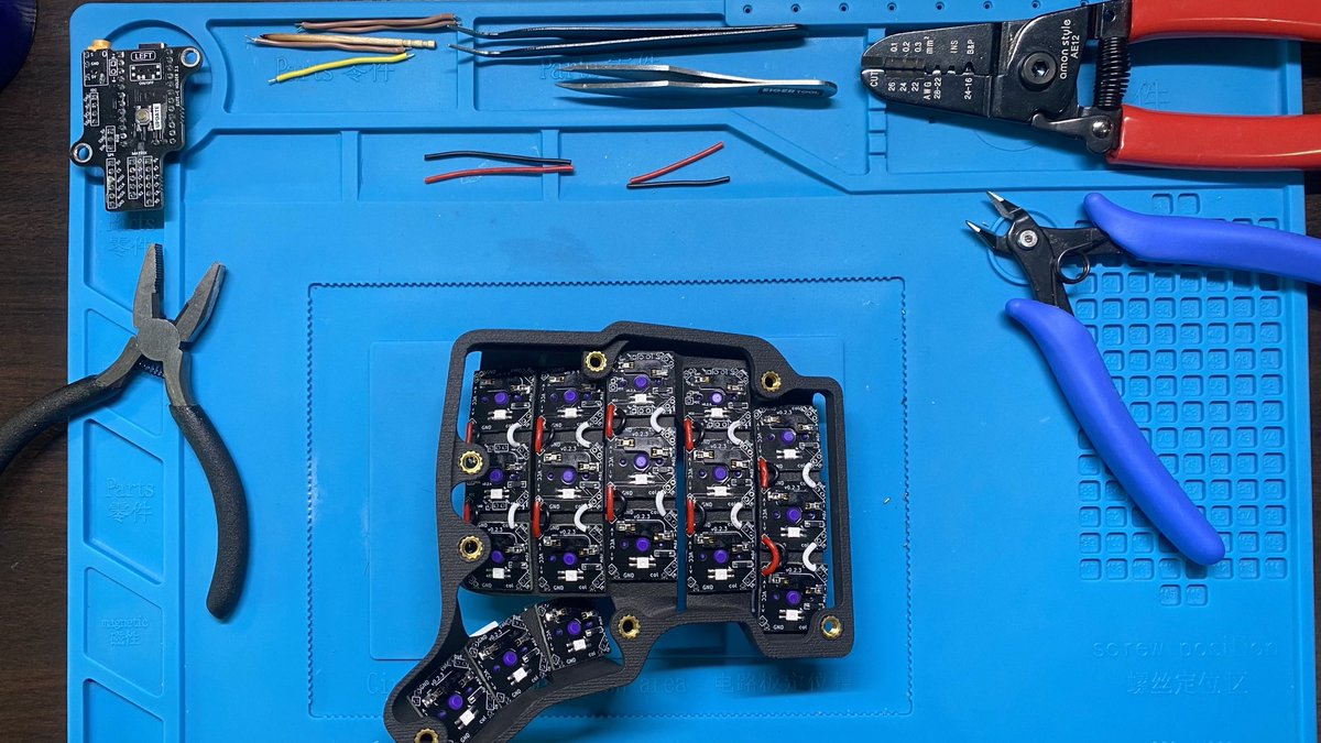 ABHChoi's tweet photo. #diy #keyboard hand-wiring https://t.co/T3tRt2HuOk