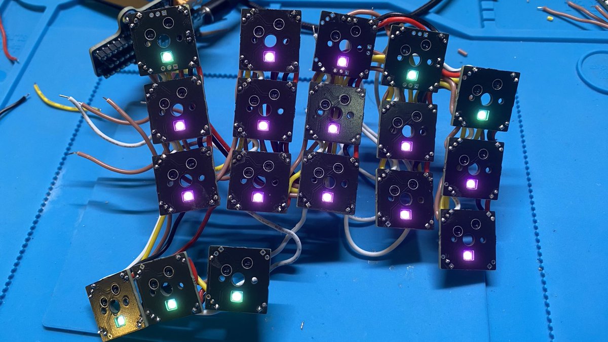 ABHChoi's tweet photo. #diy #keyboard hand-wiring https://t.co/T3tRt2HuOk