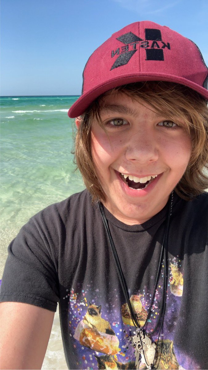 Slngshot_'s tweet photo. At the beach - Where the hoes at?

Cocky want boing boing! https://t.co/tWr4rZyYOI