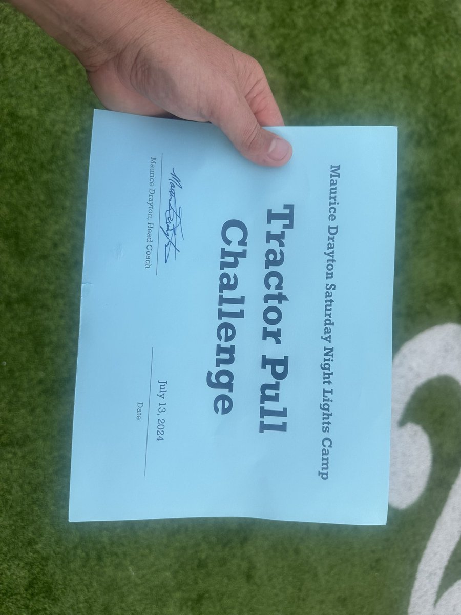 BrandonWhite_06's tweet photo. Had a great day at the camp today @CitadelFootball. Got some great work today with @CoachPCovington. Thank you @JacksonEskierka for inviting me today. @CoachQIsom @joshabrams8 @TheCitadelFB @UCHSfb https://t.co/q4ZZ895ptk