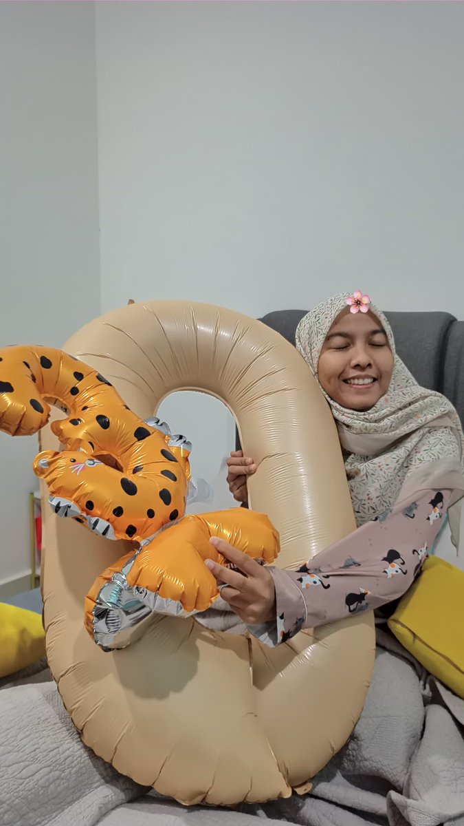 NinaShahrn's tweet photo. Welcoming myself to another series of life😌
#masihsingle dan bertenang https://t.co/8tsntpIE3y