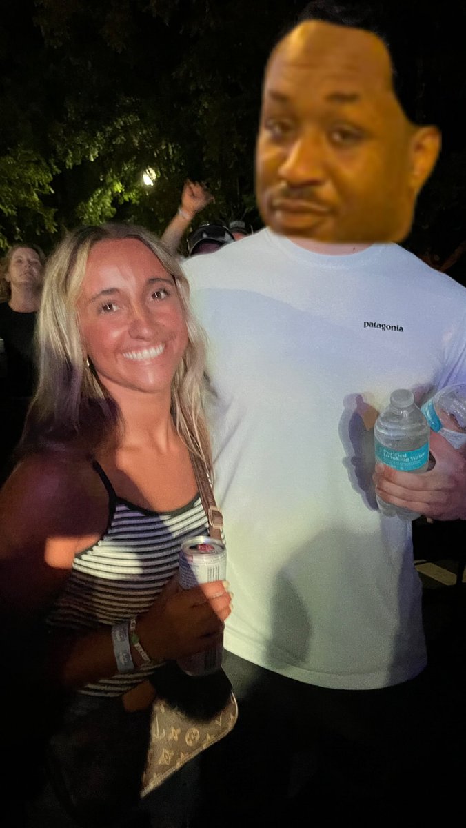 WIACMalikthe3rd's tweet photo. Out with my #WIACQUEEN! She’s mine now @PenisBreath6942 !!! #8packsumner #AuraFlexSaturday https://t.co/2Ie0WuyULL