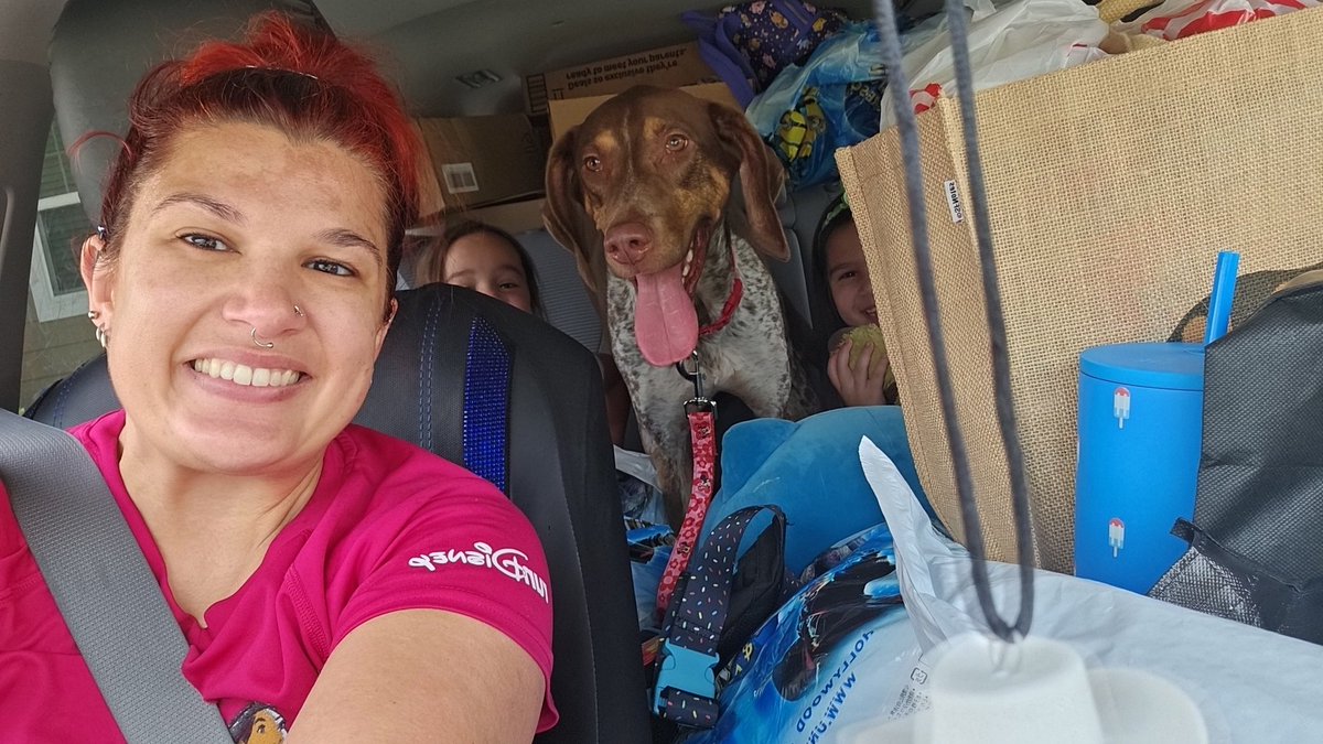 Hi! I would love a #repost for my classroom wishlist, DROP  ⏬️ your list too!  amazon.com/hz/wishlist/ls…
My name is Ms. Reddy and I'm a central Florida teacher. I teach 4th grade! 🙏 #ClearTheLists2024 #teaching #teachersofx