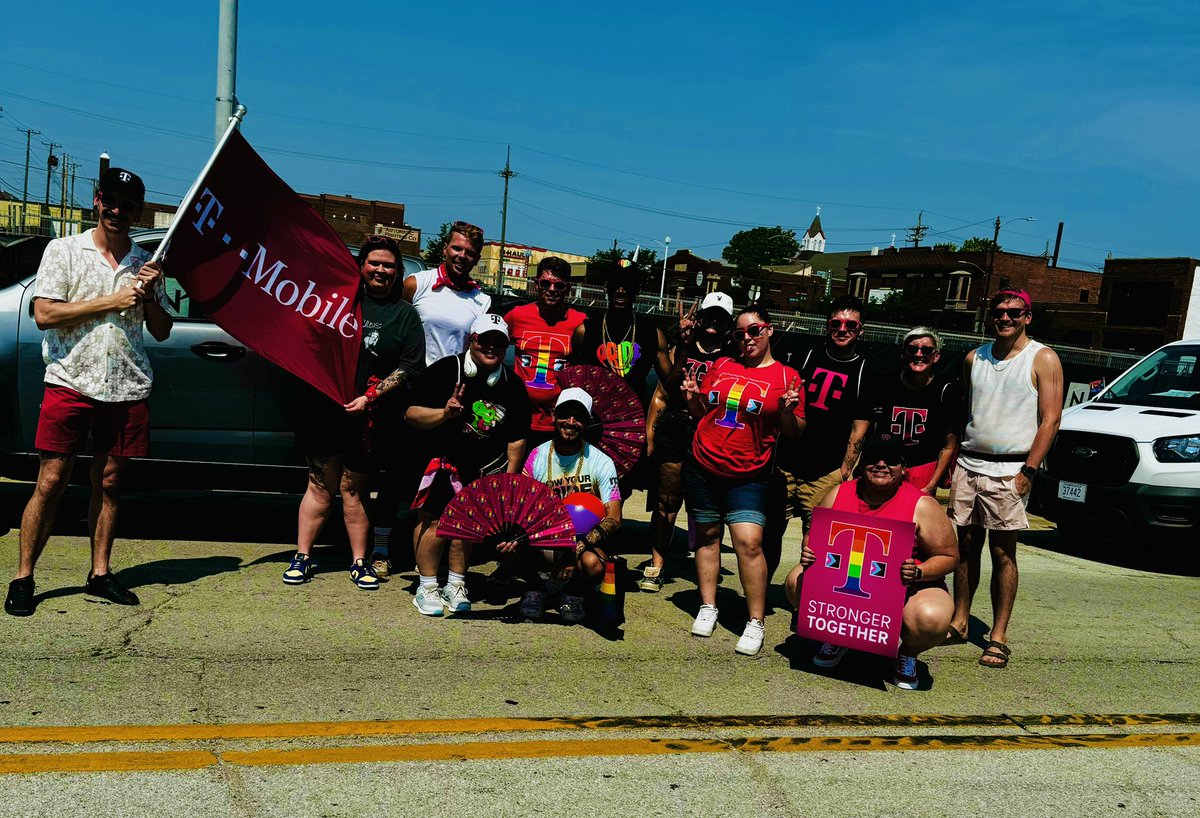 s_arauj0's tweet photo. Omaha Pride ✨it was HOT but we had fun! What a great turn out! Thank you for all who participated! Until next year! #OmahaPride #HeartlandPride #TeamOmaha #BoldNorth #DEI #StrongerTogether https://t.co/O5nvAGcAd6