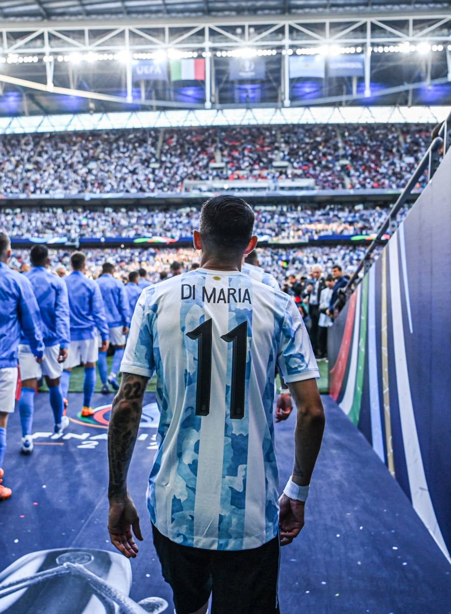 Hoy no es un día cualquiera.

Hoy vamos por el bicampeonato de América.

Y hoy es el último concierto de Angelito con Argentina.

Frenen el tiempo… 🇦🇷🥹