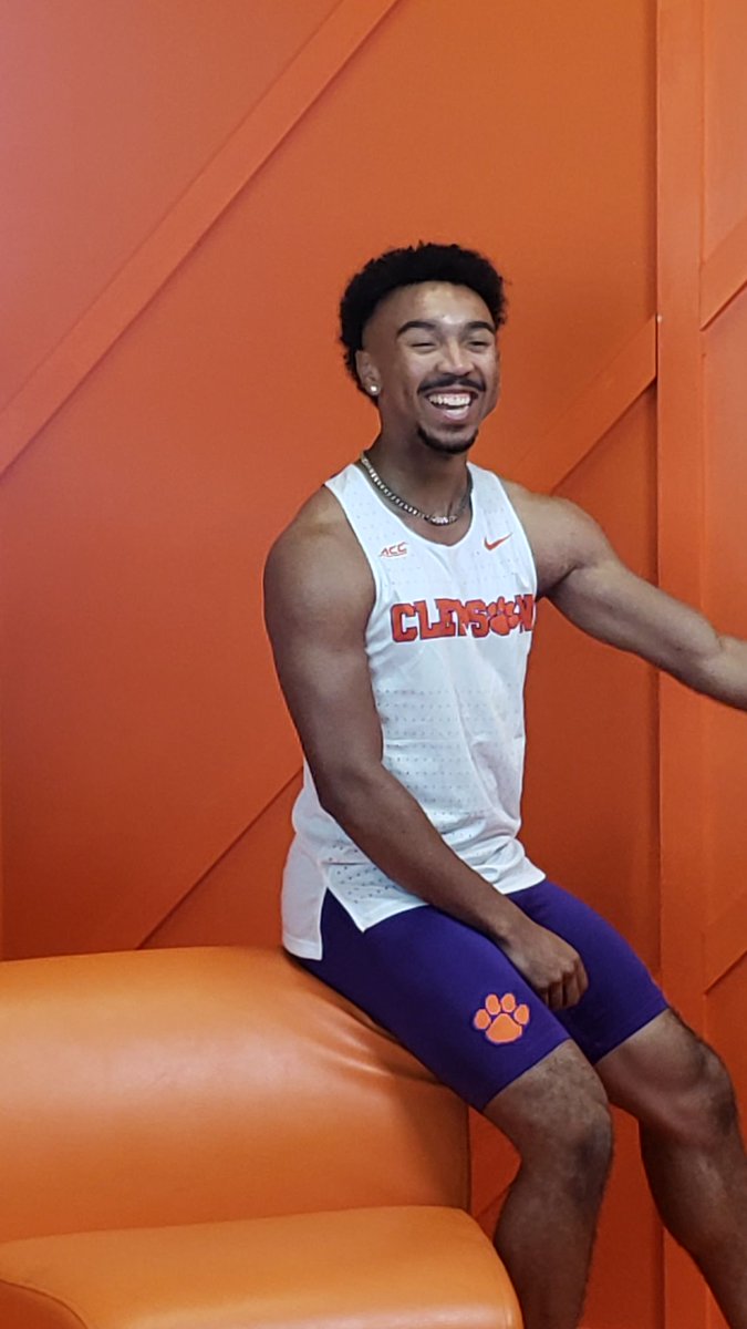 mstacks_tf's tweet photo. Took a visit to South Carolina  🐅 @ClemsonTrackXC 

#track #running #Olympics2024 #NCAA https://t.co/vHtjG2duwd