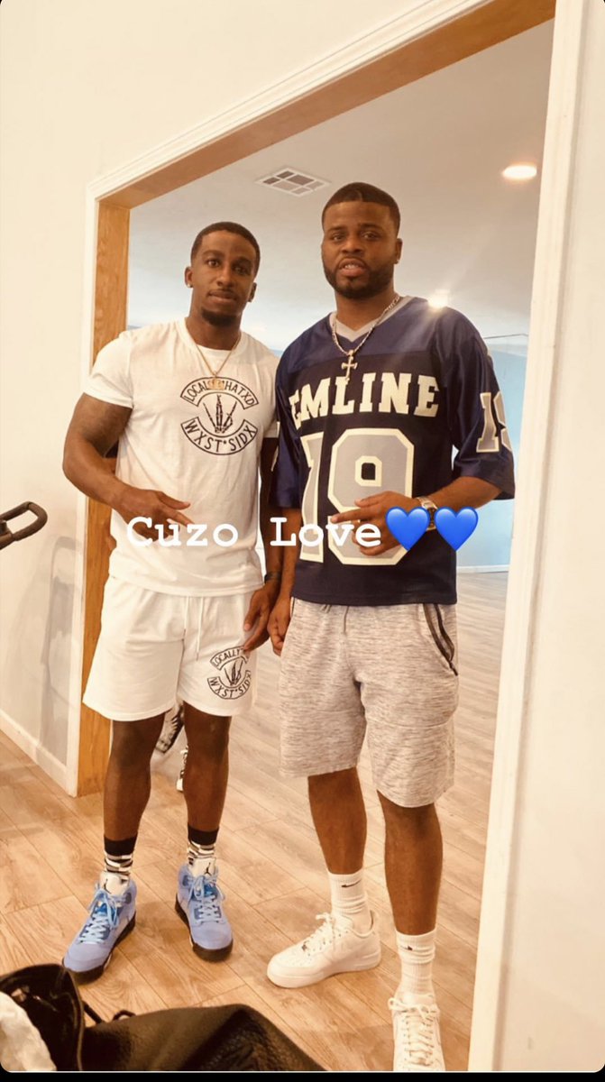gjarmaul's tweet photo. Me and my lil cousin NaNa country boy Tylertown Mississippi part of my family tree β₯οΈπ―πͺπ½
#FamilyPicnic2K24
#BigFatJr https://t.co/aQU2zcidyK