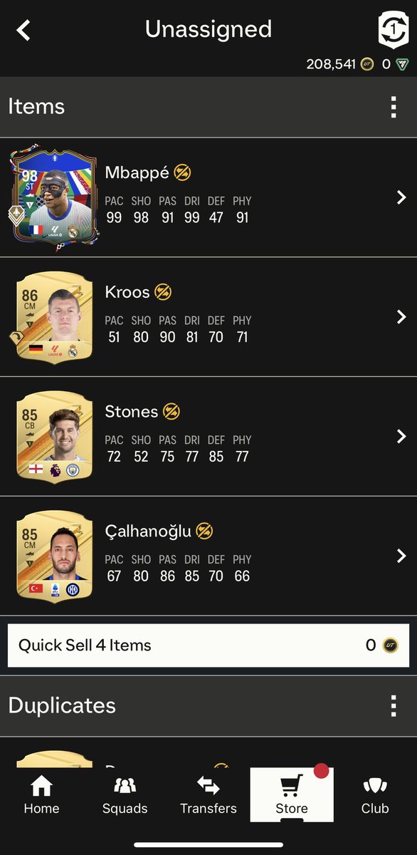 P1Yo2_'s tweet photo. @LucaoMartins_ @FIFA22_INFO Yeah that 85 x 5 🥶🥶 https://t.co/Hlbg9UVqkn