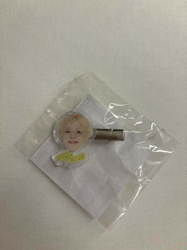 acaichan_'s tweet photo. treasure カプセルトイ 交換
譲　ジェヒョク　ヘアクリップ
求　同種　ジュンギュ・ジフン・アサヒ

本日会場で交換可能な方お気軽にリプお願いいたします！ https://t.co/6xTZwEyWUf