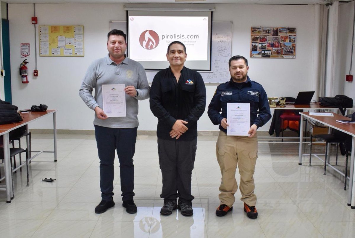 DETLautaro's tweet photo. En esta ocasión por primera vez tenemos el privilegio de nombrar a los primeros Instructores del DET Lautaro Internacional, 2 colegas del @CBRGUA1882, los Sres. Carlos Cartagena y Pablo Muñoz. con plena capacidad de aplicar los programas formativos en coordinacion con @DETLautaro https://t.co/ThFPDFUEAf