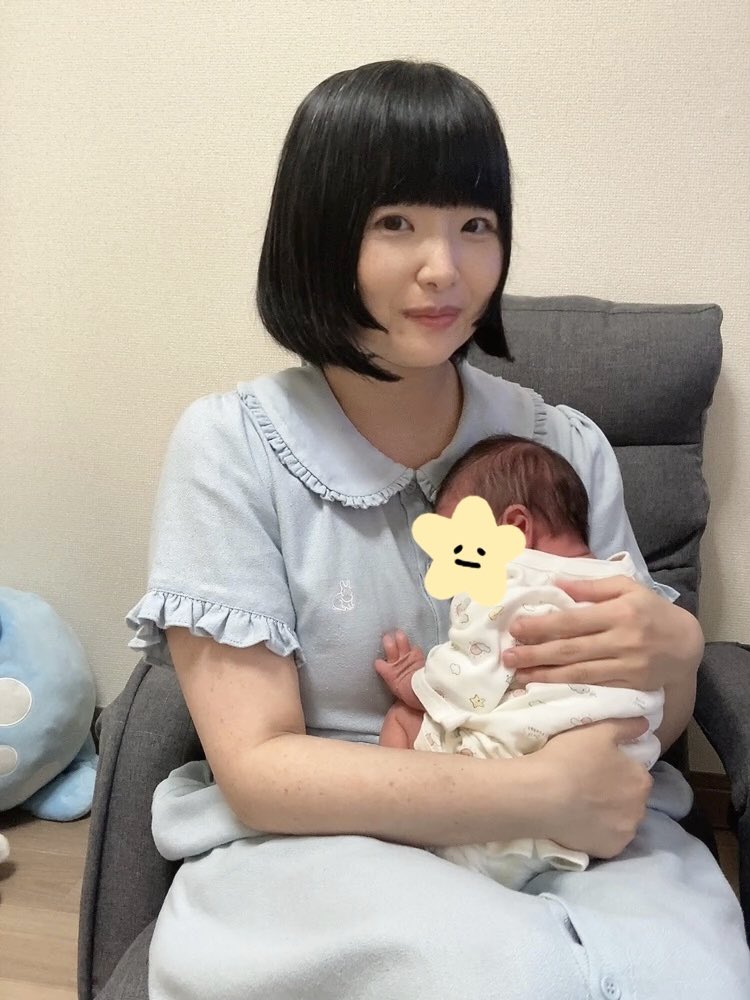 1 pic. 出産ポストに沢山のコメントありがとう(๐›ω‹๐)੭💓 帝王切開の傷もだいぶ良くなってお洗濯できるレベルになりました。 りっくんはよく飲み🍼沢山寝る子でいい子です😊最近はギャン泣き対応もだんだんわかってきた感じです。りっくんが成長していくのが楽しみ🥳 優しく見守ってくれたら嬉しいです♡ https://t.co/ZHefZzk51Q
