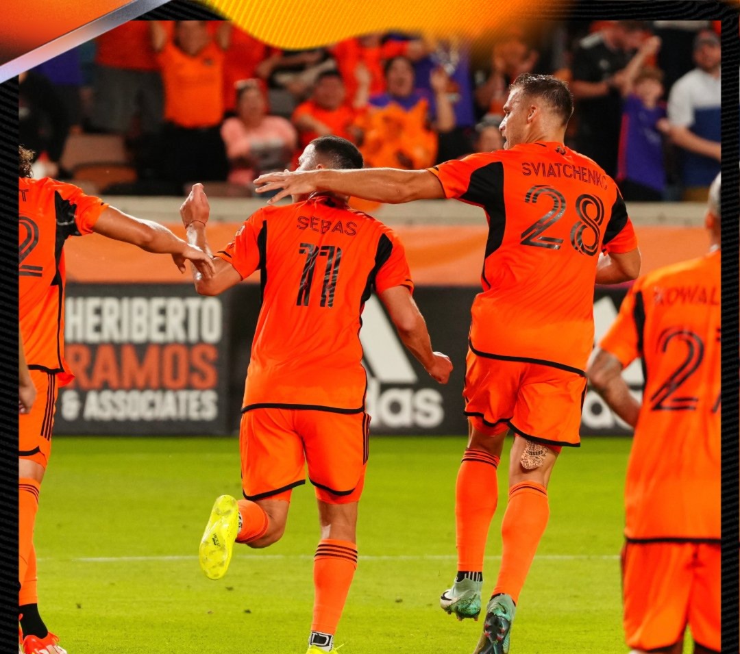 😎 CLARO, SEBAS

⚽🇵🇾 Con un gol del paraguayo Ferreira (ex-Libertad y Olimpia) a los 82', Houston Dynamo rescató un 1-1 ante Minnesota United en una nueva fecha de MLS

📷 <a href="/HoustonDynamo/">Houston Dynamo FC</a>