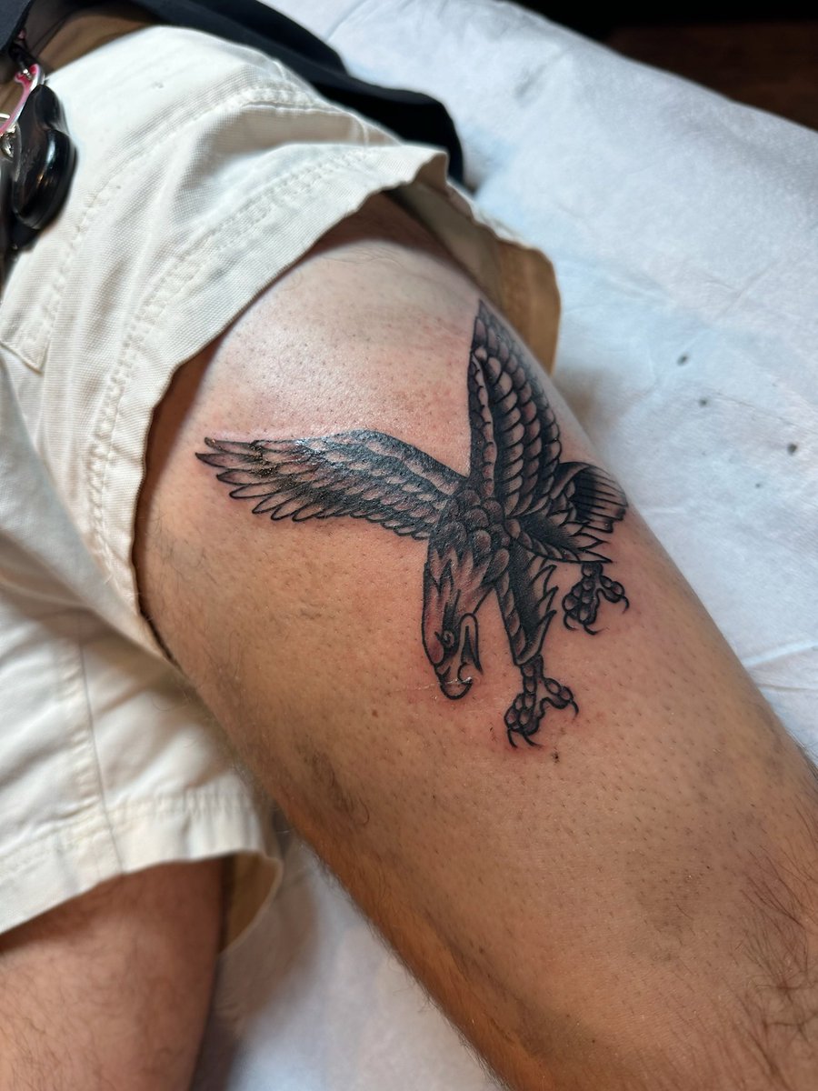 Gedbetter's tweet photo. New tattoo https://t.co/LhGYRrudPo
