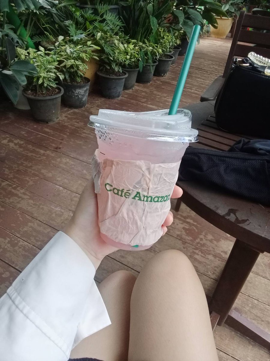 KchThxng's tweet photo. อยากนัด..สักครั้ง แต่ใจไม่กล้าพอ 5555 https://t.co/QhYo5aA3lX