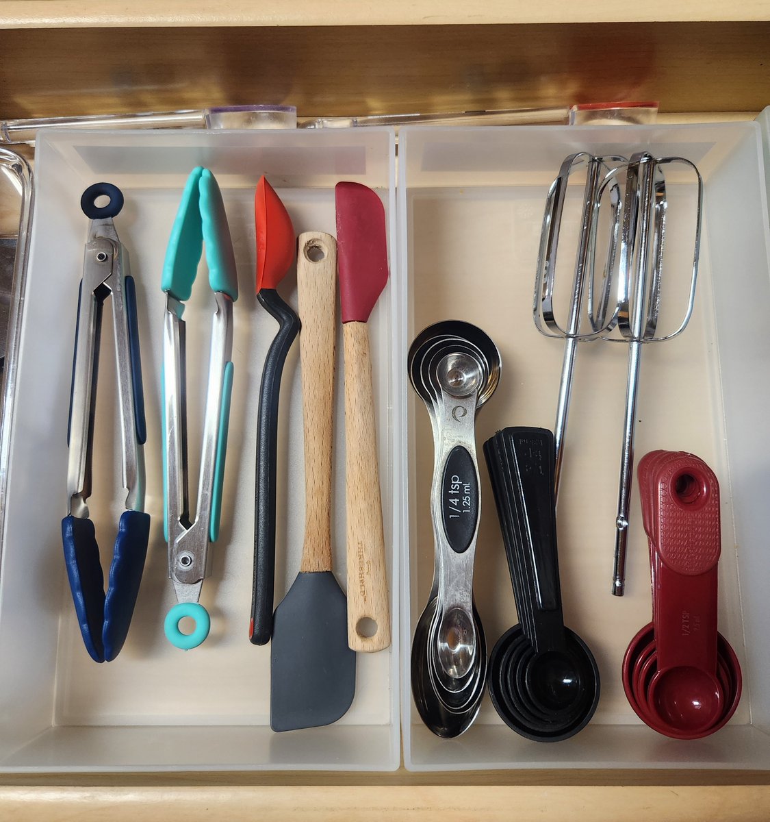 DailyPicTheme2's tweet photo. Sunday 14 July
Today’s Daily Picture Theme is ‘Kitchen Items'
RT or reply with your own photo
Tomorrow’s theme will be ‘Library'
#DailyPictureTheme
A variety of kitchen items ready for creating delicious treats! https://t.co/noEpcMFOdh