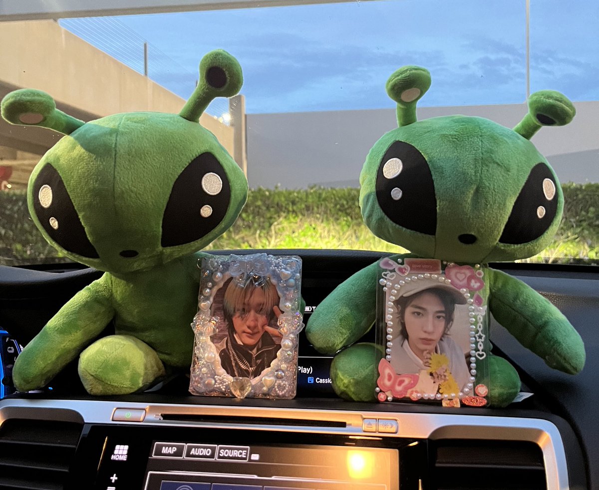 ev3rshining's tweet photo. alien soul or alien leehan? https://t.co/0ltyOKrWbU