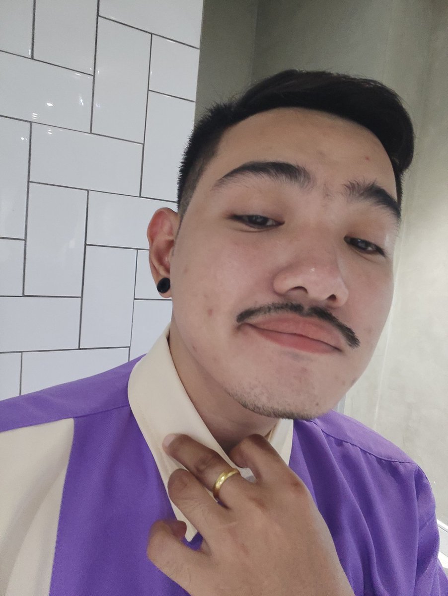 เบื่อนะ พวกที่ชอบโพสว่าเหงา ว่าอยากหาคยคุย พอกูทักหาส่งรูปไป แค่เปิดอ่านแม่งยังไม่อยากอ่านกันเลย แล้วจะโพสหาเพื่ออะไร