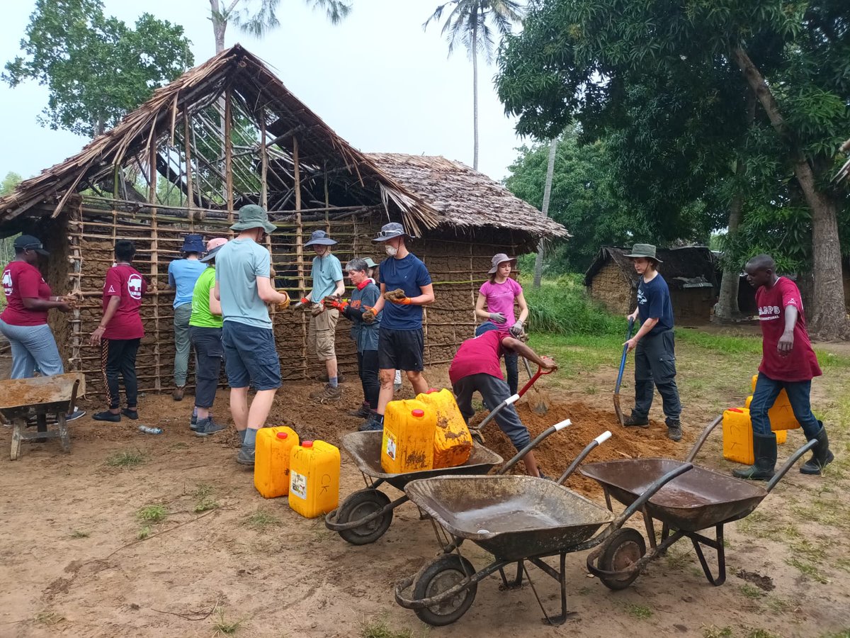 campkenya tweet media