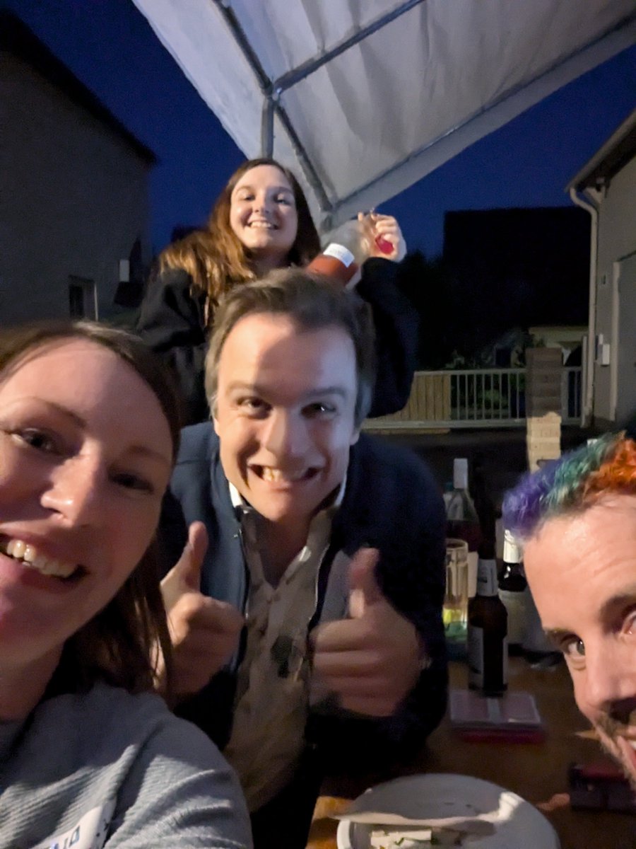 Caspar90Live's tweet photo. Danke für die Einladung und für die großartige Grillfeier @NerdStarTv - Danke das ihr an mich gedacht habt ihr Süßis 🤗

#biele #biele #biele https://t.co/s4DGK9WTz3