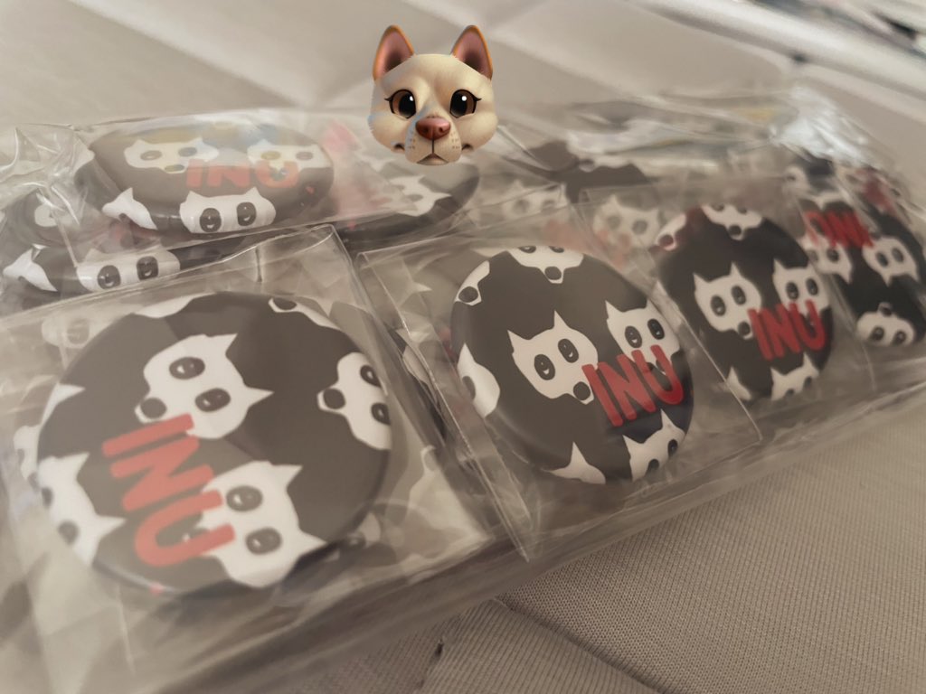 kuwataromoumuri's tweet photo. 🐶グッズ①
缶バッチです https://t.co/bfc4dxRYpo