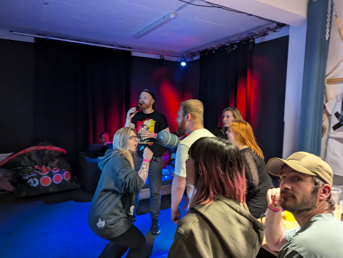 Caspar90Live's tweet photo. Danke für die Einladung und für die großartige Grillfeier @NerdStarTv - Danke das ihr an mich gedacht habt ihr Süßis 🤗

#biele #biele #biele https://t.co/s4DGK9WTz3