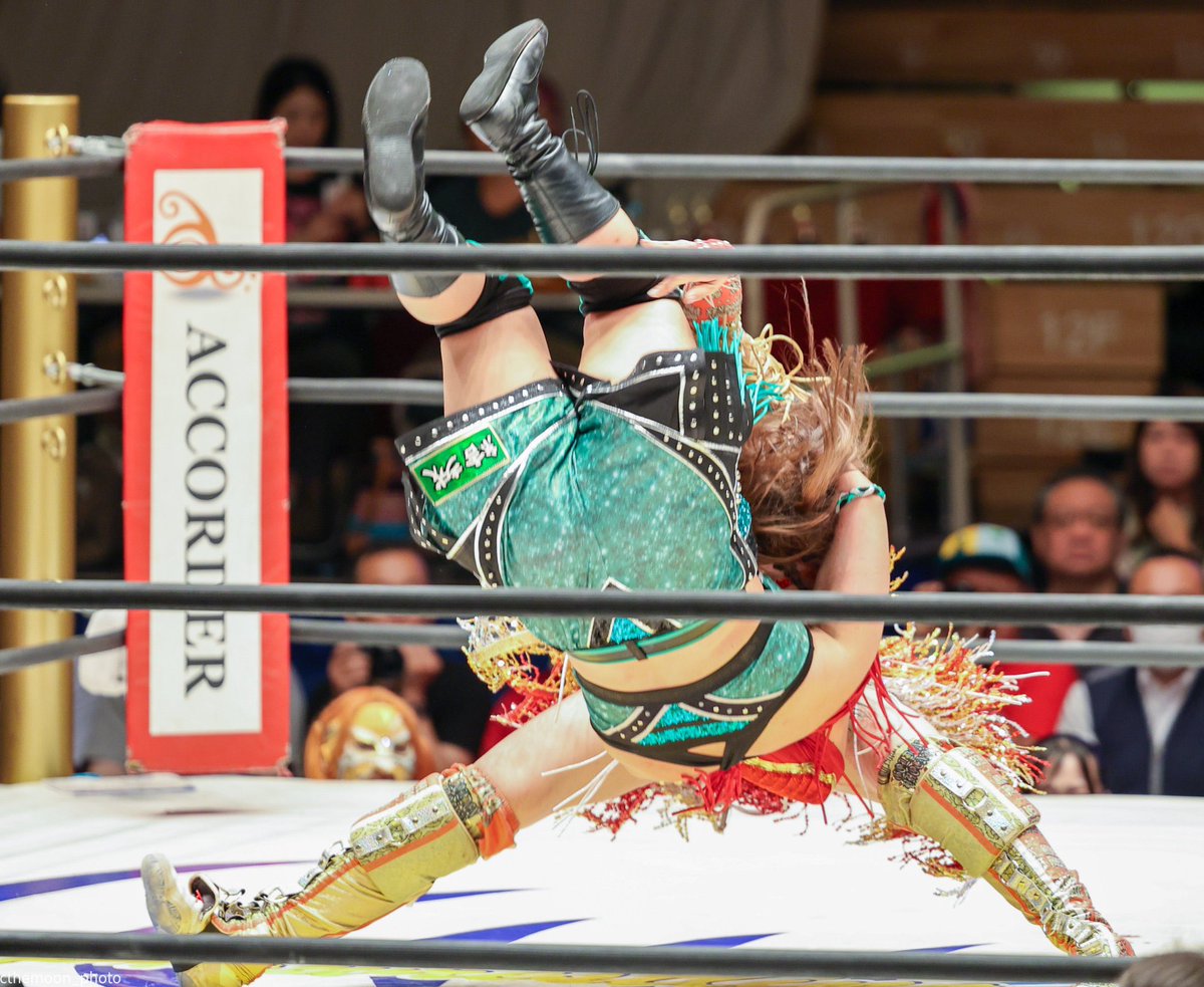 第15代波女になりました👑✨✨ 最高の選手達と 沢山のお客さんに囲まれ