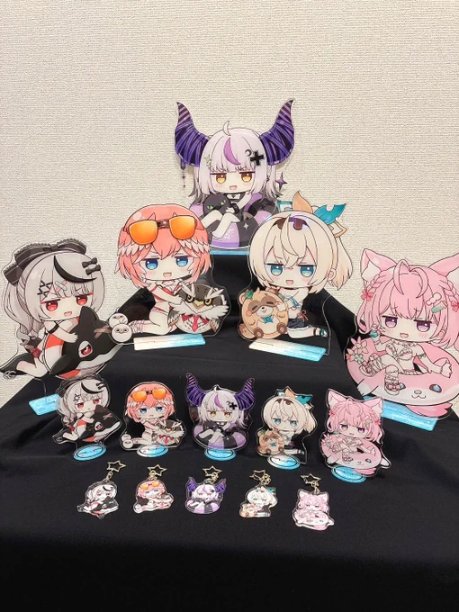水着holoX!!! #laplus_artdesu #Luillust #こよりすけっち #さかまた飼育日記 #いろはにも絵を