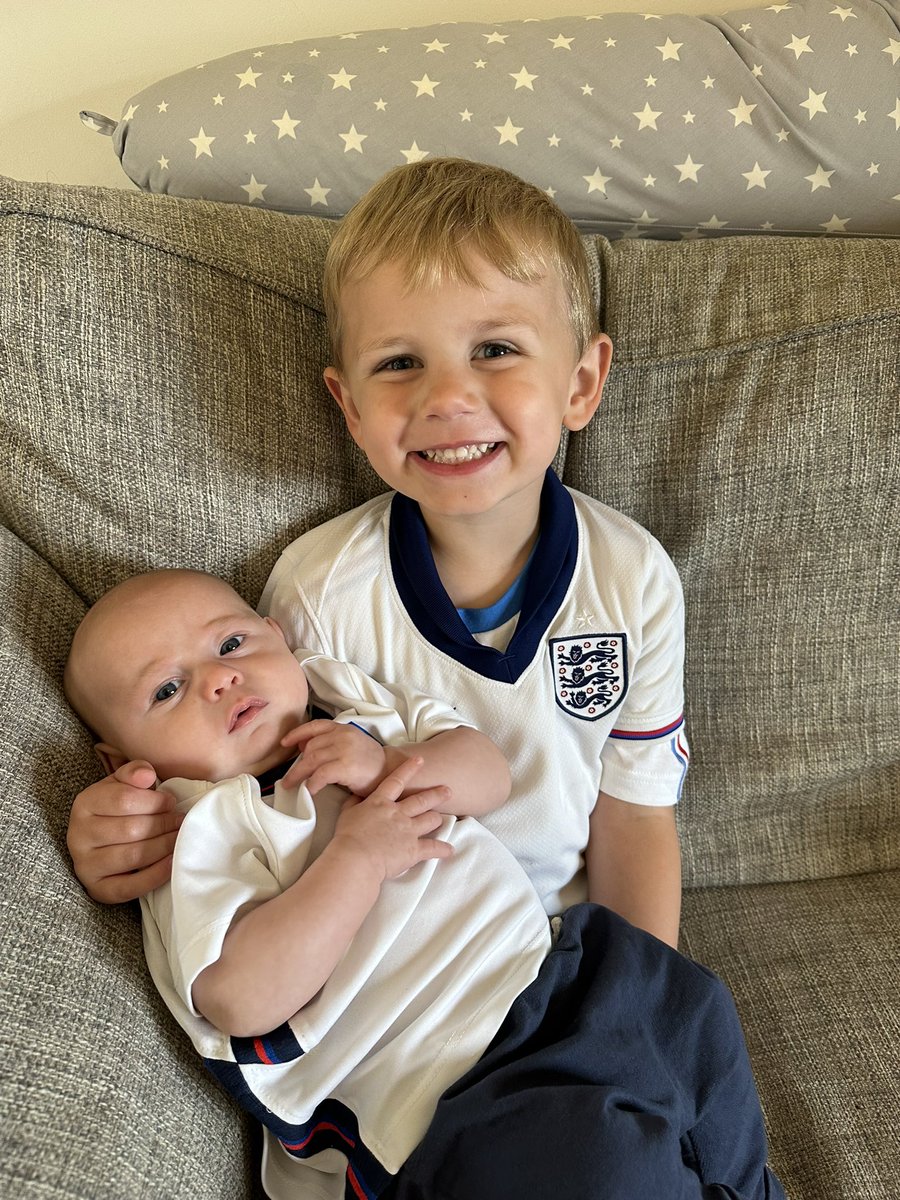 Oakley &amp; Austin  #SSNThreeLions