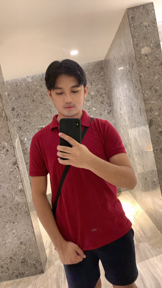 noeleman_'s tweet photo. Glasses on or off? 🤓 https://t.co/MMQMtUQbQ9