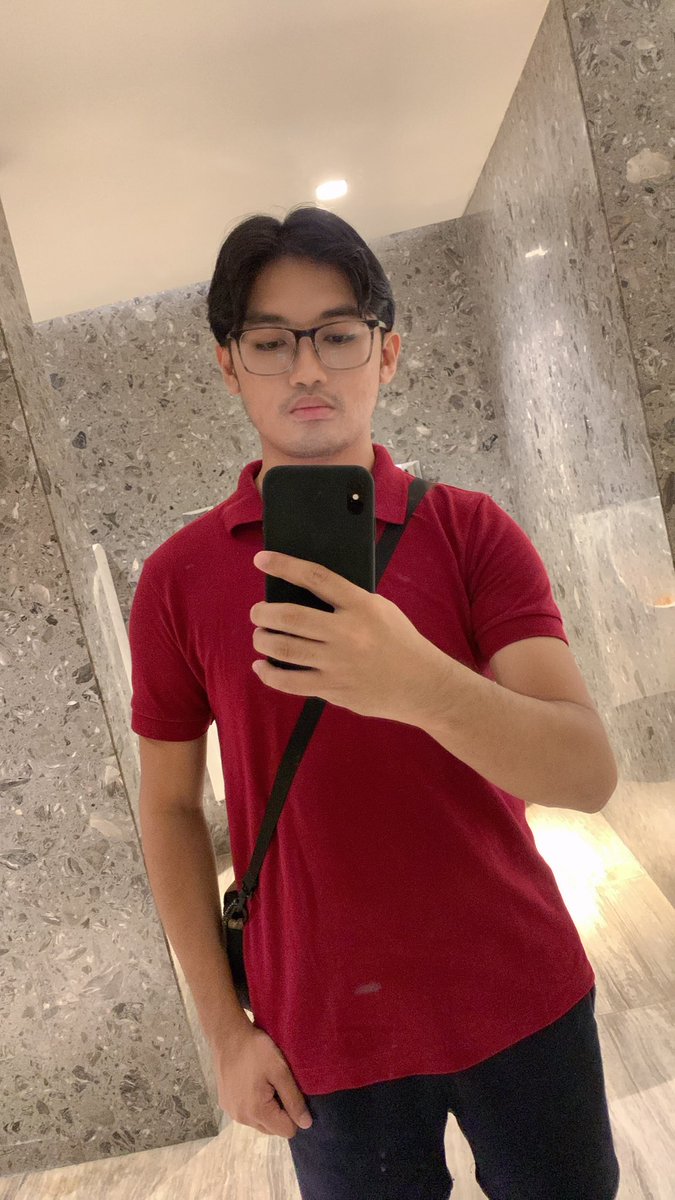noeleman_'s tweet photo. Glasses on or off? 🤓 https://t.co/MMQMtUQbQ9