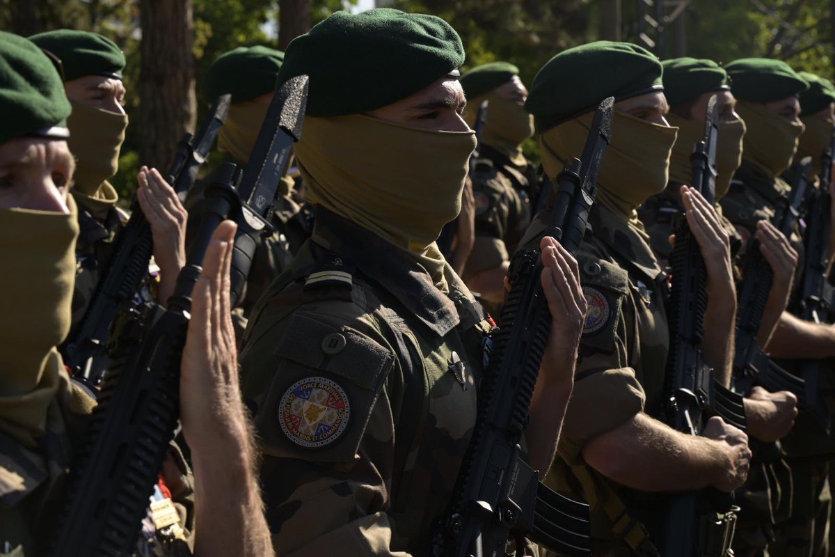 #14Juillet2024 | 🔴 La FORFUSCO défile ! 
✅ Le commando Kieffer qui défile en mémoire des 80 ans du débarquement du 6 juin 1944
✅ Des fusiliers-marins du BFM Amyot d’Inville qui défile en hommage aux fusiliers-marins ayant participé à la libération de la France en 1944